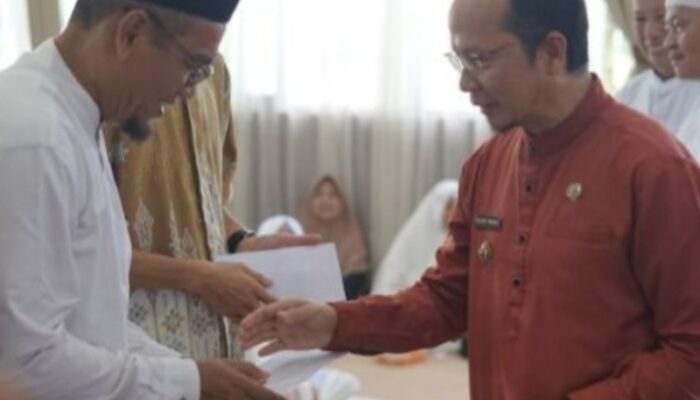 153 Calon Jemaah Haji Bangka Tengah Dilepas, Dapat Uang Saku Rp500 Ribu