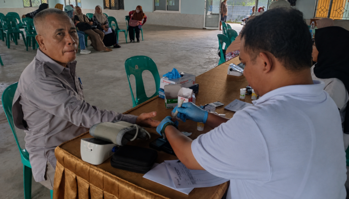 PT Timah Beri Layanan Kesehatan Gratis di Belitung Timur, Warga Rela Antre Sejak Pagi