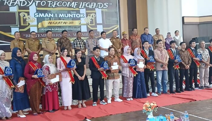 PT Timah Perkuat Dukungan untuk Pendidikan, Pelepasan Siswa SMAN 1 Mentok Berlangsung Meriah