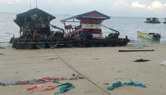 Aneh! Satu Ponton Sitaan Tambang Ilegal Tiba-tiba Berpindah Lokasi