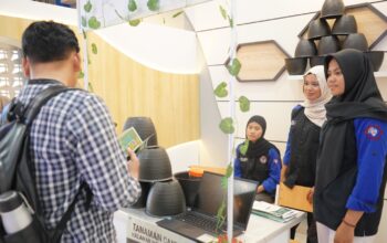 Mahasiswa Bisnis Digital Polman Babel Asah Jiwa Wirausaha Lewat Pameran dan Live Selling