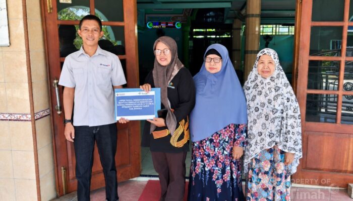 Majelis Taklim Al Istiqomah Terima Bantuan Alat Rebana dari PT Timah