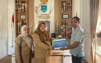 Khitanan Massal di Air Gantang Disambut Antusias, PT Timah Bantu Kelancaran Kegiatan