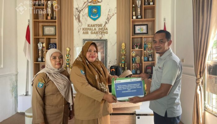 Khitanan Massal di Air Gantang Disambut Antusias, PT Timah Bantu Kelancaran Kegiatan