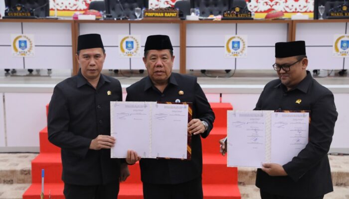 DPRD Babel Setujui Ranperda Pertanggungjawaban APBD 2025, Gubernur Hidayat Siap Tindaklanjuti Rekomendasi