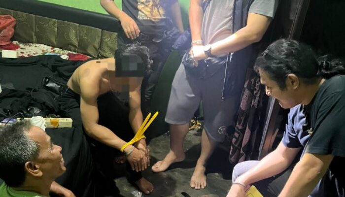 Digerebek di Rumahnya, YU Terciduk Simpan 30 Paket Sabu Siap Edar