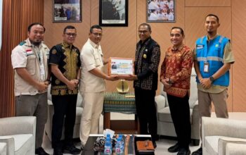 Pemprov Babel Serahkan Bantuan Rp570 Juta untuk Korban Gempa Flores