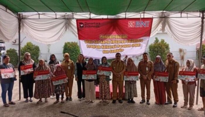 135 Keluarga di Pangkalpinang Terima Bantuan PKH dan Sembako