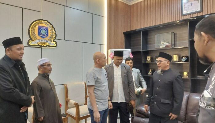 Pertalite Tembus Rp17 Ribu di Tempilang, Antrean BBM Babel Dikeluhkan ke DPRD