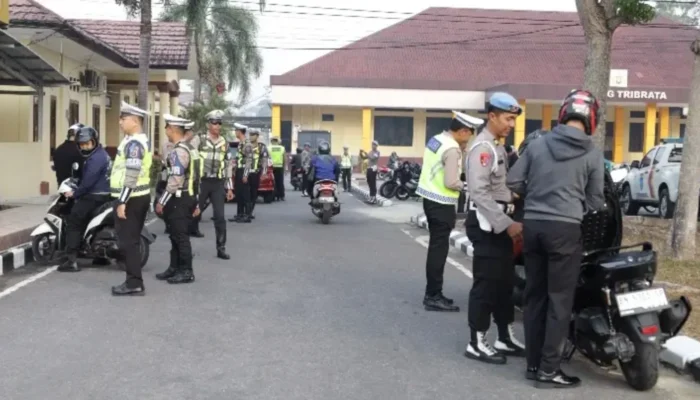 Tak Hanya Warga, Kendaraan Polisi di Polda Babel Ikut Diperiksa